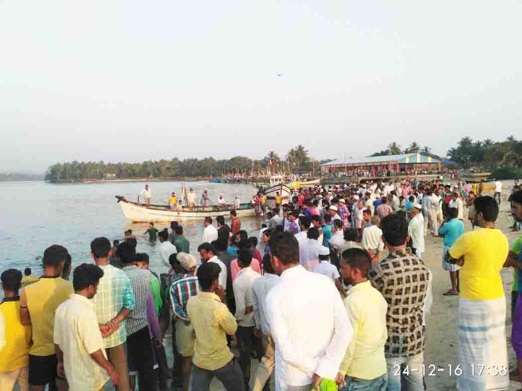 ಈಜಲು ಹೋದ ಬಾಲಕರು ಸಮುದ್ರಪಾಲು: ಓರ್ವ ಸಾವು, ಇಬ್ಬರ ಸ್ಥಿತಿ ಗಂಭೀರ